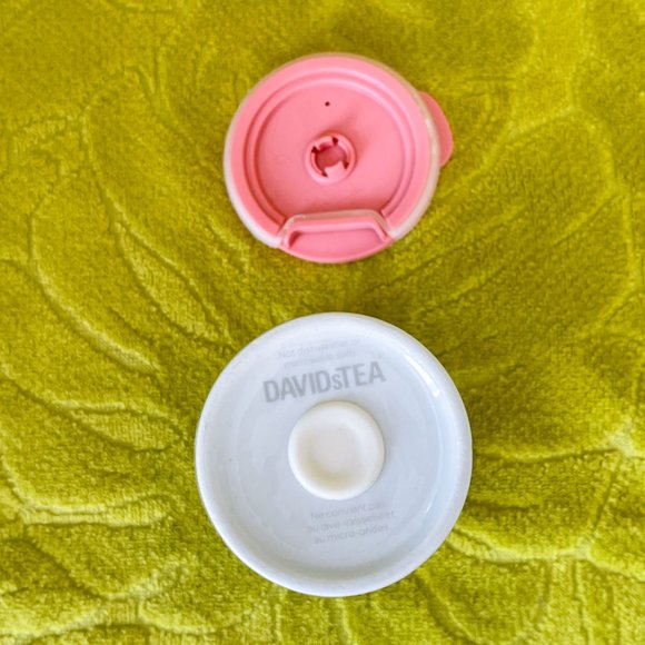 Davids Tea Twisted Pink Flamingo Ceramic Christmas Lights Travel Tumbler Mug Lid - Picture 9 of 10